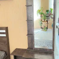 ست تخت و میز توالت به همراه تشک