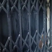 درب آکاردئونی در حد نو