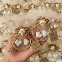 دنیای گیفت.