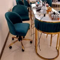 صندلی کراتین آینه کنسول مون لایت سرشور اکستنشن تخت|آرایشگاه و سالن‌های زیبایی|شیراز, آبیاری|دیوار
