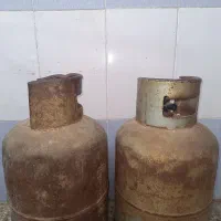 کپسول گاز و روشویی سالم در حد نو ولباس کار کفش نو
