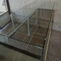 میز کار و قفسه شیشه ای