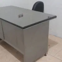 میز تحریر  کار کامپیوتر فلزی کمد و کشو دار درحد نو|میز تحریر و کامپیوتر|اصفهان, گلزار|دیوار