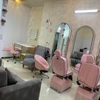 اجاره اتاق و لاین‌ ناخن ومژه و فشیال تمامی لاینها