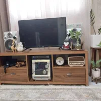 مبل هفت نفره تمیز بدون فرورفتگی|مبلمان خانگی و میز عسلی|رشت, استقامت ۱|دیوار