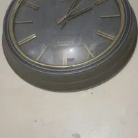 ساعت دیواری