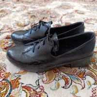 کفش نو|کیف، کفش، کمربند|کاشمر, |دیوار