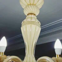 لوستر ۴ شعله کریستالی کرم کاملآ نو|لوستر و چراغ آویز|کرج, گلشهر|دیوار
