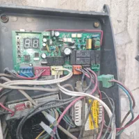 تعمیر کرکره برقی و جک پارکینگ و درب شیشه ای سکشنال