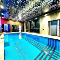 آمور جهان ویلا|اجارهٔ کوتاه‌مدت ویلا و باغ|کرج, فاز ۱ مهرشهر|دیوار