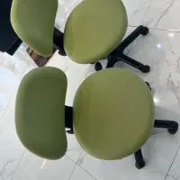 دو عدد صندلی تابوره استاد کار در حد نو|آرایشگاه و سالنهای زیبایی|چالوس, |دیوار