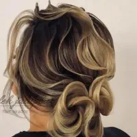 استخدام و آموزش رشته بافت مو و شنیون (کوی فیروز)|استخدام درمانی، زیبایی، بهداشتی|تبریز, |دیوار