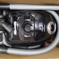 جاروبرقی زیرو وات 2500 در حد نو