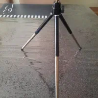 سه پایه دوربین