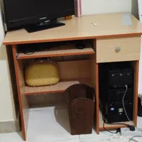 میز کاپیوتر کشو دار