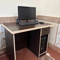 میز کامپیوتر و مطالعه