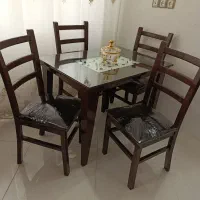 میز نهارخوری۴نفره شیک ومحکم(درحدنو)