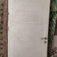 دوتا در چوبی