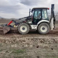 بیل هیدومک ۱۰۲s چرخ بزرگ۲۰۱۵