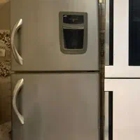 تعدادی لوازم منزل (دلاور میزتی وی یخچال تلویزیون)