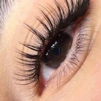 اکستنشن مژه و لیفت مژه و ابرو