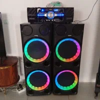 باند سه تیکه لومکس