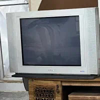 تلوزیون قدیمی ۳۲ اینچ