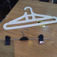 رخت آویز لباس وشلوار