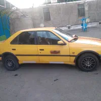 تاکسی مدل ۹۰ سالم و آمده به کار