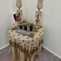 میزخاطره تمیز نو همراه با ساتن رومیزیش