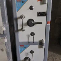 گاوصندوق درحدنو 1متری(دوطبقه ارسال رایگان)مشابه نو