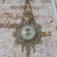 ساعت برنز آستانه