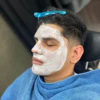 ۴۰٪ تخفیف ویژه پاکسازی پوست آقایان