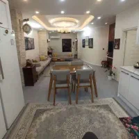 سویت کرسی بلند روبروی شهرداری