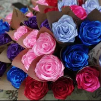 شاخه گل رز مصنوعی