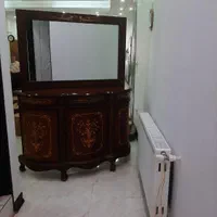 آینه و کنسول سه درب معرق براق چوبی|بوفه، ویترین، کنسول|کرج, کمال‌شهر|دیوار