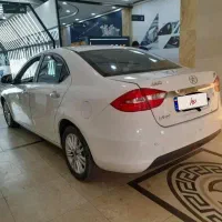 جک J5 اتوماتیک 1800cc، مدل ۱۳۹۳