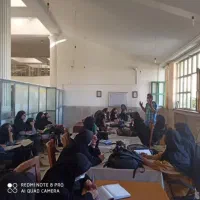 استخدام مدرس زبان انگلیسی