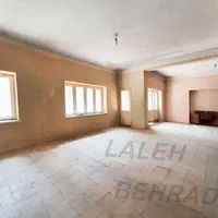 ویلایی/۳۰۰ متر زیر بنا / ۱۵۰ متر حیاط مشجر|اجارهٔ دفتر کار، اتاق اداری، مطب|تهران, امجدیه (خاقانی)|دیوار