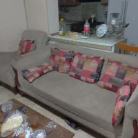 مبلمان ۷ نفره با میز عسلی  در حد نو