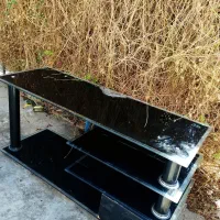 بخاری گازی و دکور و دو عدد تلویزیون