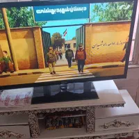 سلام تلویزیون 43 سامسونگ با محافظ صفحه سرخود|تلویزیون و پروژکتور|مشهد, شهرک مهر آباد|دیوار