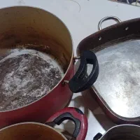 ۴عدد قابلمه و یک ماهیتابه