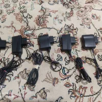 تعدادی لوازم جانبی گوشی قدیمی