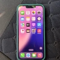 اپل iPhone 13 با حافظهٔ ۱۲۸ گیگابایت