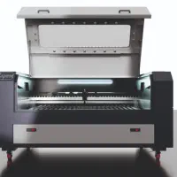 دستگاه لیزر غیر فلزات 140 در 90 درحال کار و درحد