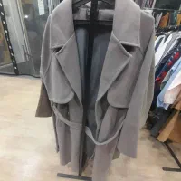 پالتو|لباس|زاغه, |دیوار