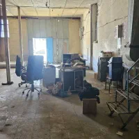 اجاره یک باب مغازه ۲۵۰ متری واقع در مرکز شهر|اجارهٔ مغازه و غرفه|بافت, |دیوار