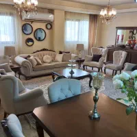 مبلمان ۹ نفره پذیرایی بهمراه نهارخوری ۸ نفره نو