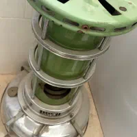 دو عدد چراغ نفتی قدیمی